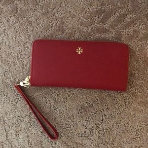 Tory Burch wallet/wristlet